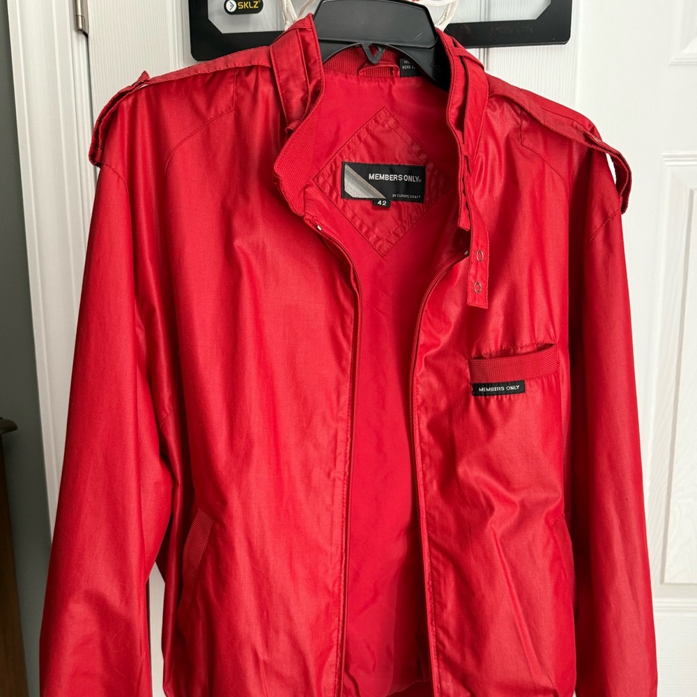 Red Members Only Jacket - size 42 (men’s small/medium)